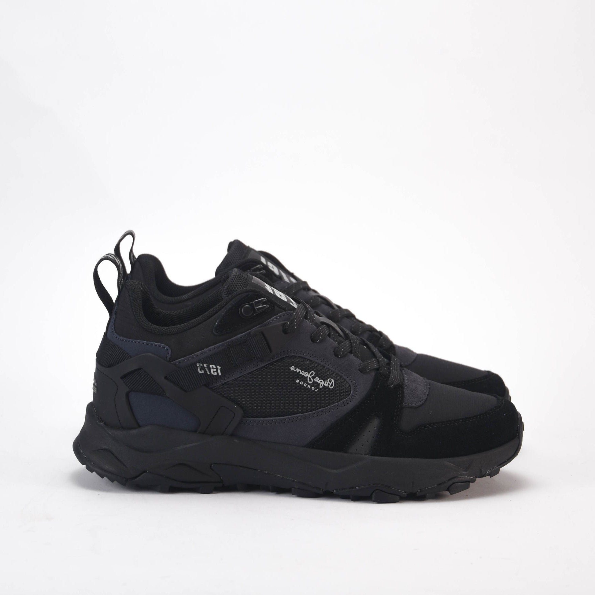 JAMES STREET Black