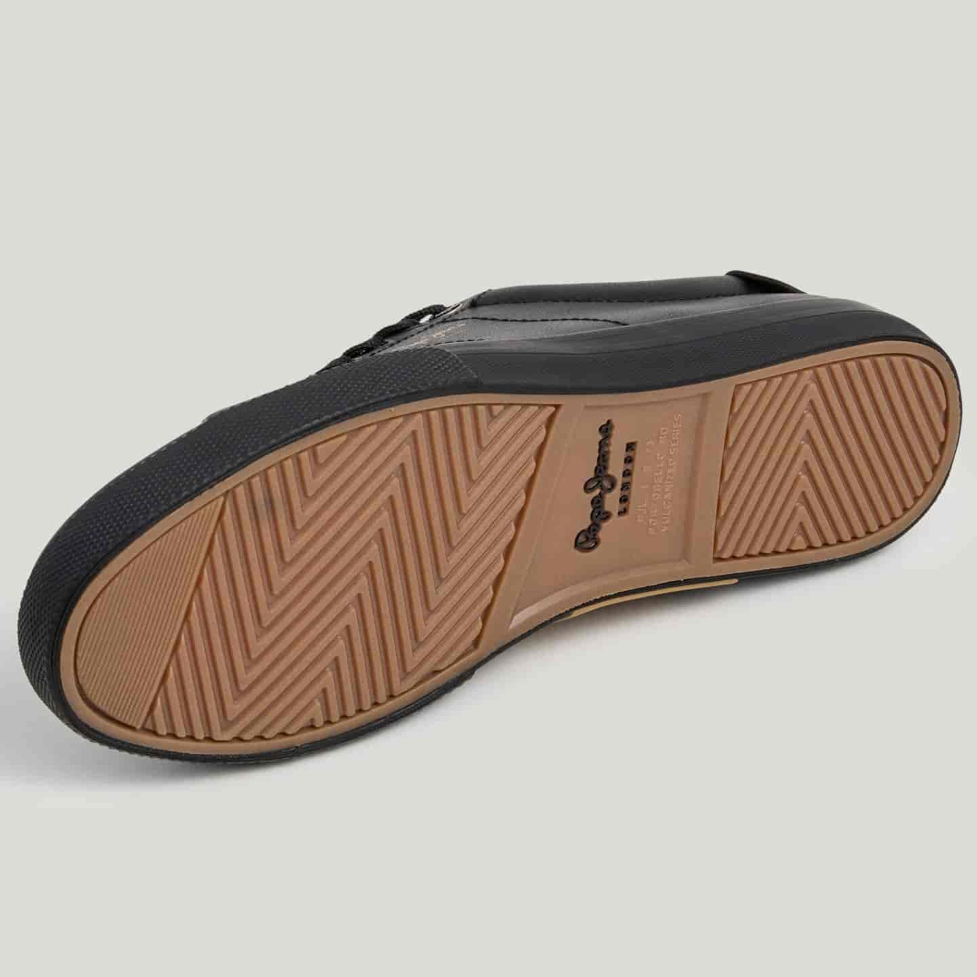KENTON RISE BLACK - PMS31059-999