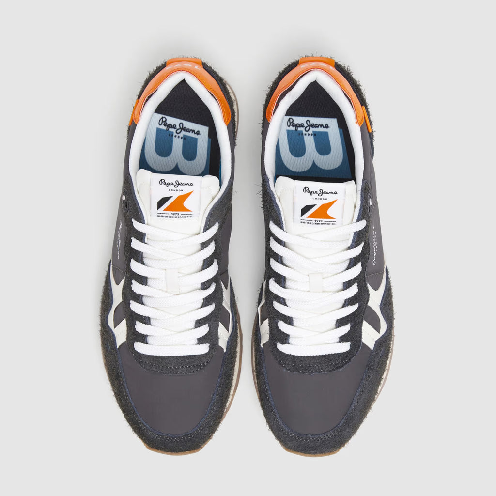 Brit FLY 990