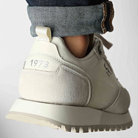 Ari Soft 803